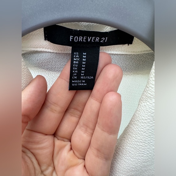 Forever21 white blouse size Medium. Used once. - Picture 3 of 3